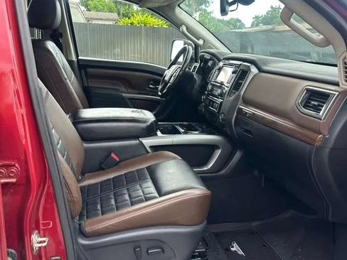 Used 2018 Nissan Titan Platinum Reserve w/ Platinum Utility Package AWD/4WD image 14
