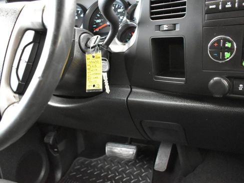 Used 2013 Chevrolet Silverado 1500 LT RWD image 40