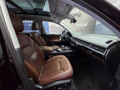 Used 2018 Audi Q7 3.0T Prestige AWD/4WD image 28