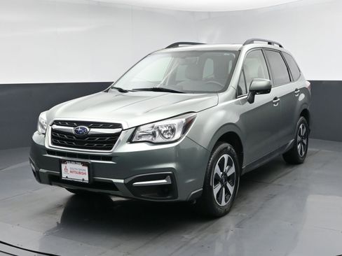 Used 2018 Subaru Forester 2.5i Premium w/ All-Weather Package AWD/4WD image 1