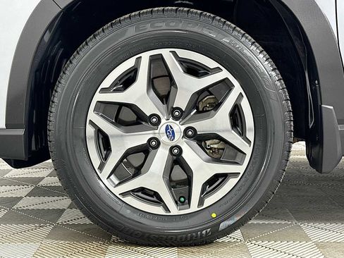 Certified 2023 Subaru Forester Premium image 29