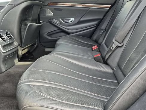 Used 2014 Mercedes-Benz S 550 Sedan image 27