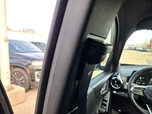 New 2026 Chevrolet Equinox LT w/ Convenience Package II image 21