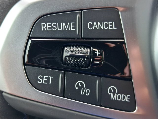 Used 2027 BMW X6 M60i w/ Executive Package AWD/4WD image 16
