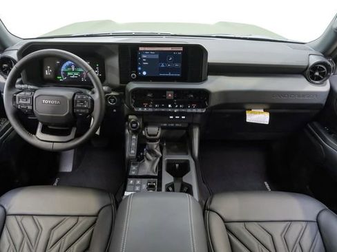 Used 2025 Toyota Land Cruiser image 13