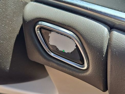 Used 2017 Buick LaCrosse Preferred FWD image 11