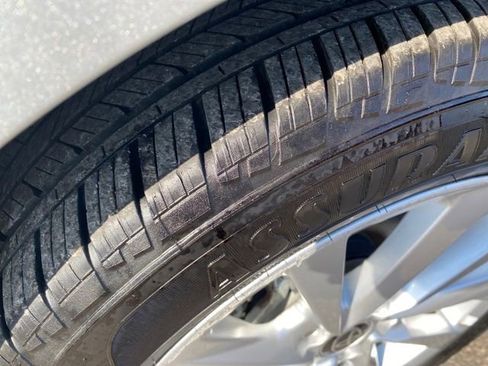 Used 2023 Toyota Camry SE image 23