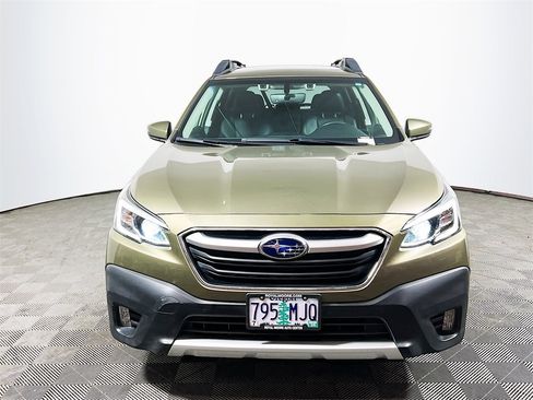 Used 2020 Subaru Outback Limited image 3