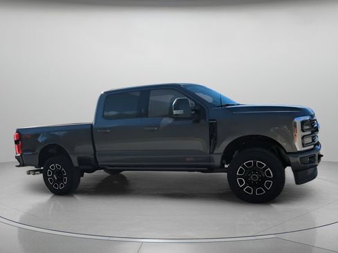 New 2026 Ford F350 Platinum w/ FX4 Off-Road Package image 37