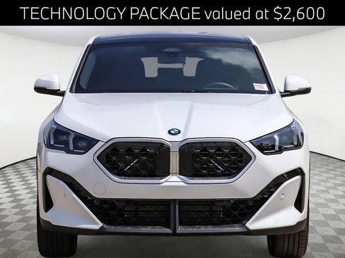 New 2026 BMW X2 xDrive28i w/ Technology Package AWD/4WD image 2