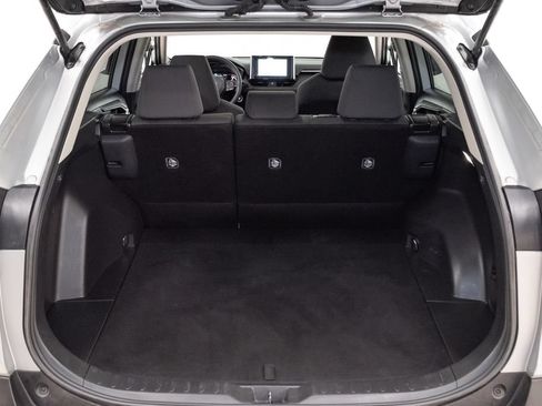 Used 2025 Toyota RAV4 XLE AWD/4WD image 30