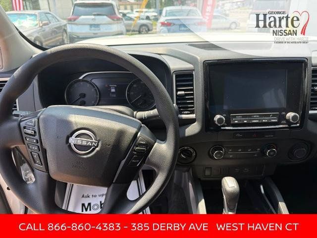 Certified 2024 Nissan Frontier SV w/ Tow Package AWD/4WD image 15