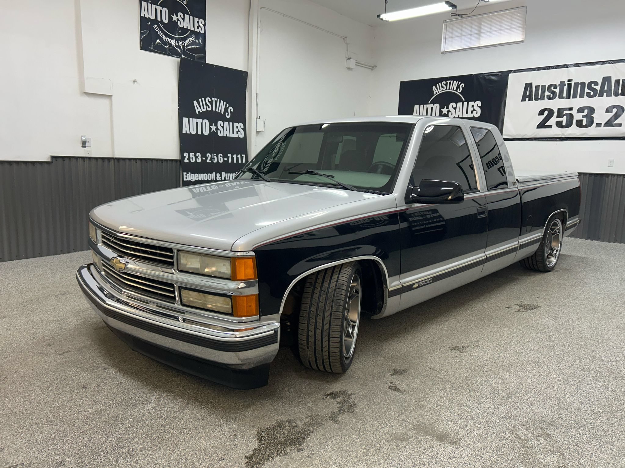 Used 1995 Chevrolet Silverado 1500 2WD Extended Cab image 3