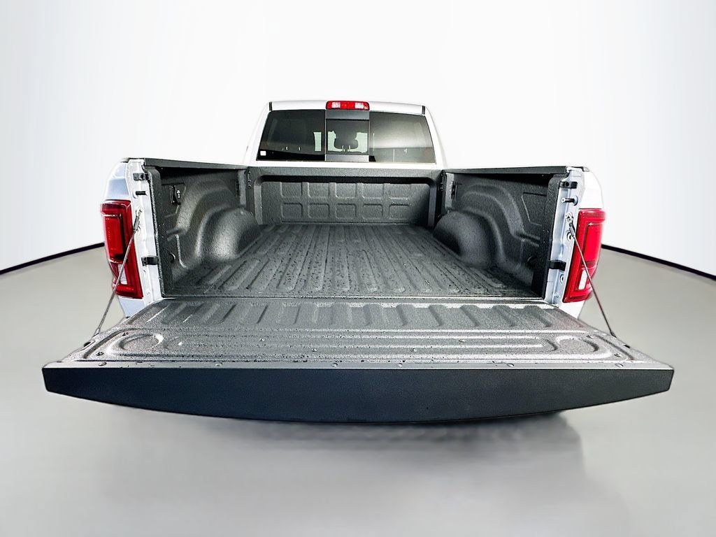 New 2026 RAM 2500 Laramie w/ Night Edition AWD/4WD image 15