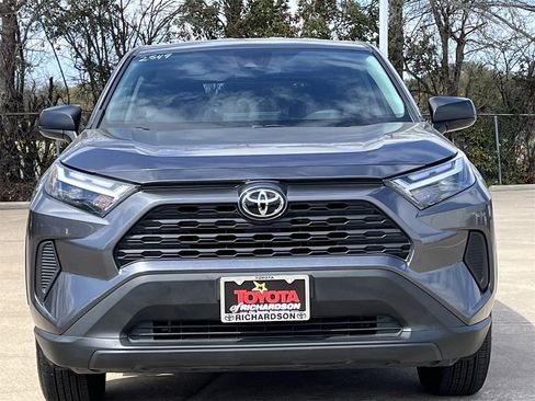 Used 2024 Toyota RAV4 LE image 7