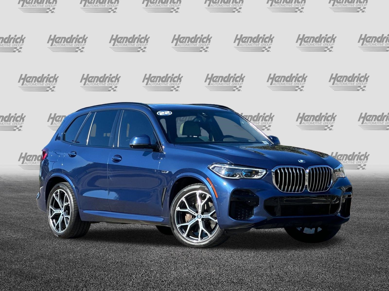 Used 2022 BMW X5 xDrive45e w/ M Sport Package AWD/4WD image 2