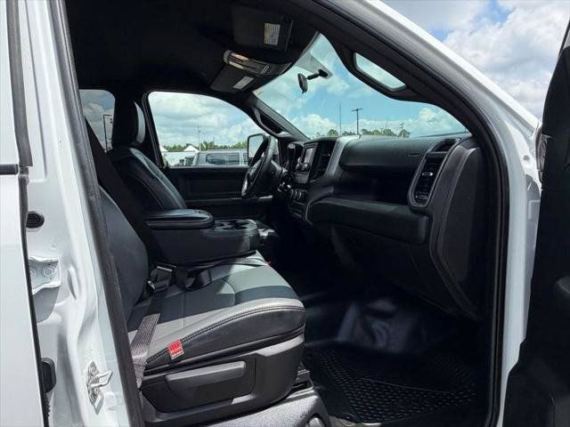 Certified 2024 RAM 2500 Tradesman w/ Chrome Appearance Group AWD/4WD image 43