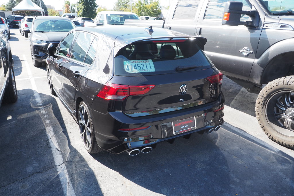 Used 2024 Volkswagen Golf R AWD/4WD image 3