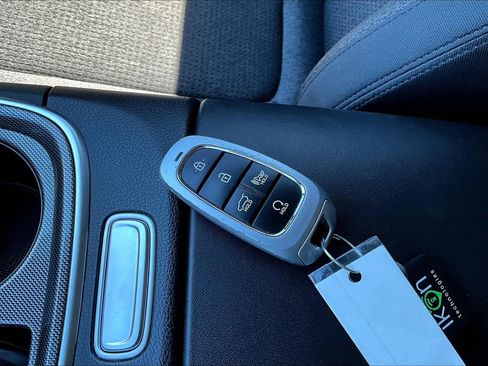 Used 2023 Hyundai Santa Fe SEL image 10