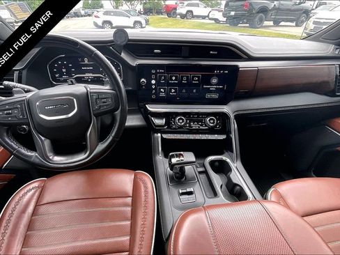 Used 2024 GMC Sierra 1500 Denali Ultimate AWD/4WD image 13