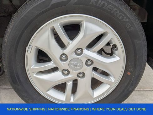 Used 2022 Hyundai Venue SE image 37