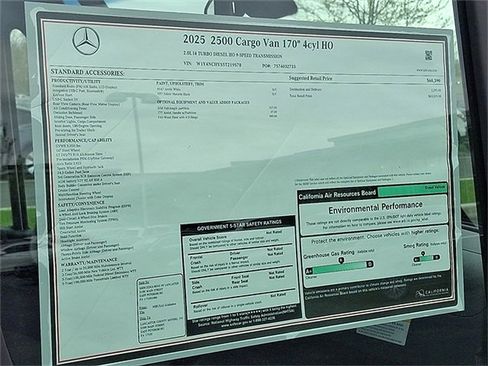Used 2025 Mercedes-Benz Sprinter 2500 image 24