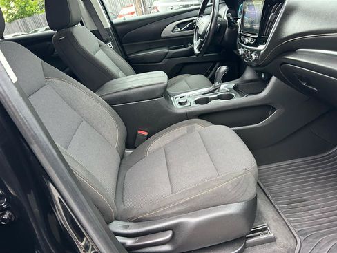 Used 2020 Chevrolet Traverse LT AWD/4WD image 9
