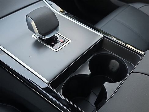 New 2026 Land Rover Range Rover Velar S image 25