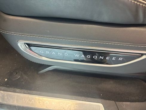 Used 2022 Jeep Grand Wagoneer Series II w/ Premium Group II AWD/4WD image 40