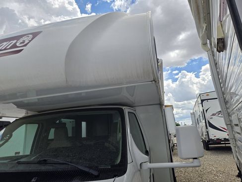 Used 2021 Ford E-450 and Econoline 450 Super Duty w/ Motorhome Prep Package RWD image 5