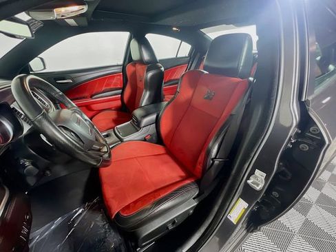 Used 2022 Dodge Charger Scat Pack image 9