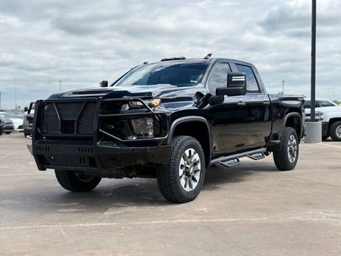 Used 2022 Chevrolet Silverado 2500 Custom w/ Custom Convenience Package AWD/4WD image 4
