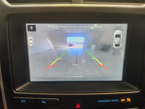 Used 2019 Ford Explorer Limited w/ Class III Trailer Tow Package FWD image 16