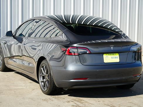 Used 2022 Tesla Model 3 image 47