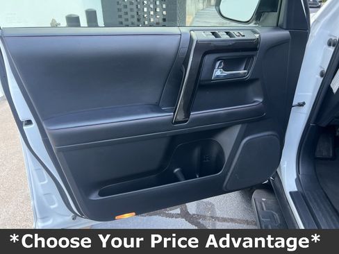 Used 2024 Toyota 4Runner TRD Off-Road image 34