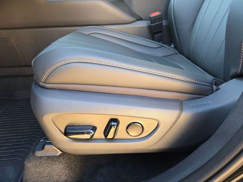 New 2026 Lexus TX 500h 500h F SPORT Performance Premi image 17