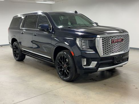 Used 2023 GMC Yukon XL Denali w/ LPO, Floor Liner Package image 5