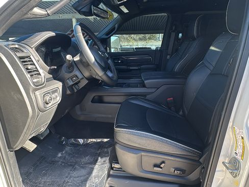Certified 2024 RAM 2500 Limited image 9