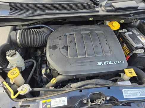 Used 2014 Dodge Grand Caravan American Value Package image 16