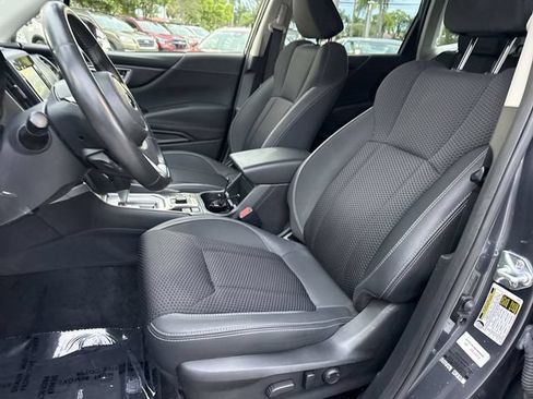 Certified 2023 Subaru Forester Premium AWD/4WD image 11