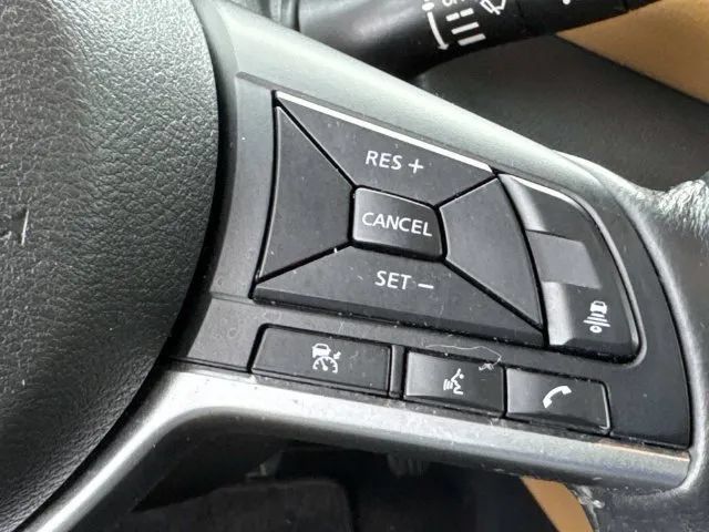 Used 2022 Nissan Sentra SV w/ SV Premium Package FWD image 34