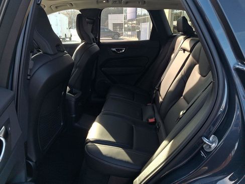 Certified 2025 Volvo XC60 T8 Ultra w/ Protection Package Premier image 10