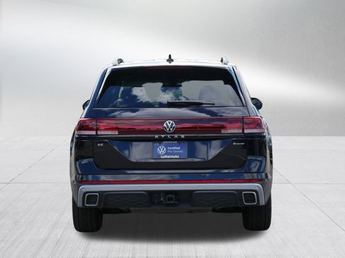 Certified 2025 Volkswagen Atlas Peak Edition SE image 6