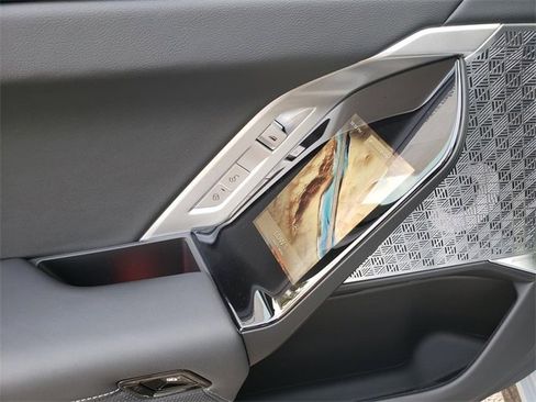 New 2025 BMW 760i xDrive image 13