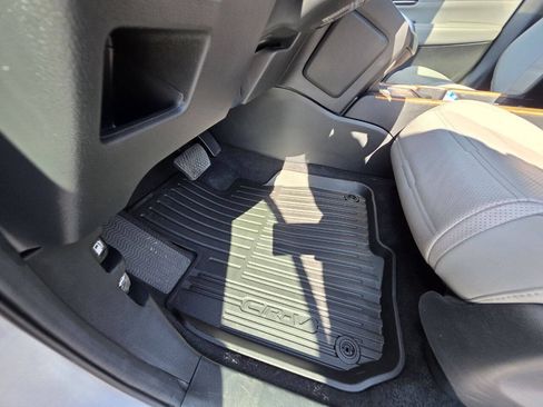 Used 2020 Honda CR-V Touring image 14