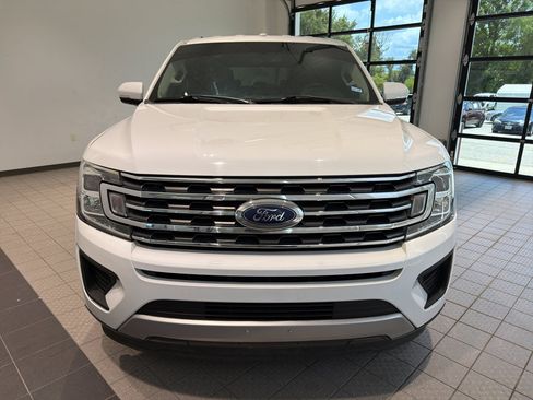 Used 2019 Ford Expedition XLT w/ Equipment Group 201A RWD image 8