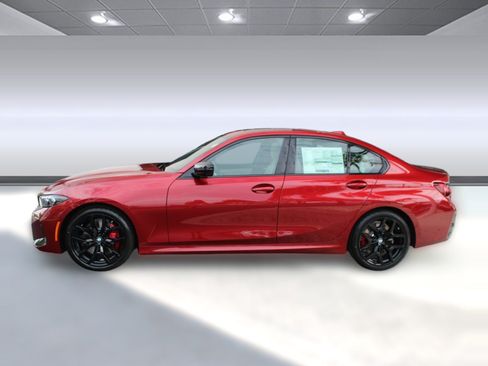 Used 2026 BMW 330i Sedan w/ M Sport Package RWD image 2