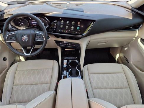 Used 2022 Buick Envision Avenir w/ Technology Package II FWD image 18