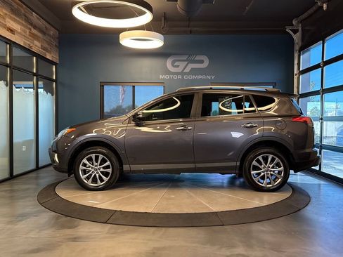 Used 2018 Toyota RAV4 Limited w/ Advanced Technology Package FWD image 6