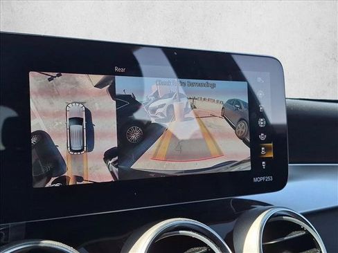 Used 2022 Mercedes-Benz GLC 300 4MATIC image 11